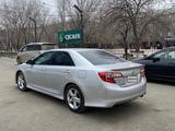 Toyota Camry 2014 года за 6 300 000 тг. в Атырау – фото 3