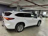 Toyota Highlander 2025 года за 29 000 000 тг. в Астана – фото 2