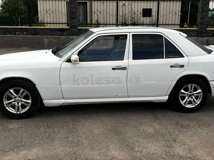 Mercedes-Benz E 280 1994 года за 1 500 000 тг. в Алматы – фото 3