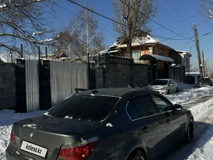 BMW 525 2006 года за 4 595 000 тг. в Алматы – фото 4