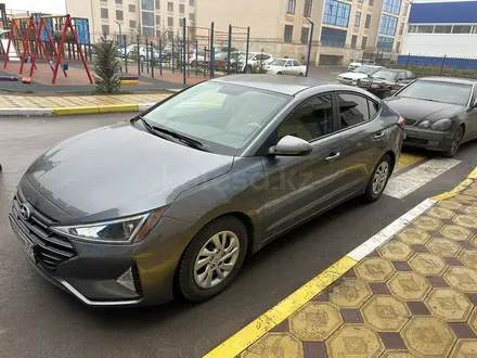 Hyundai Elantra 2018 года за 7 900 000 тг. в Караганда