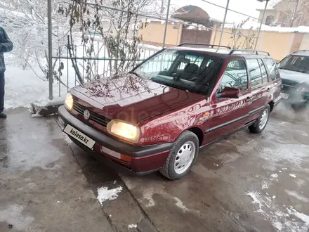 Volkswagen Golf 1994 года за 2 100 000 тг. в Шымкент