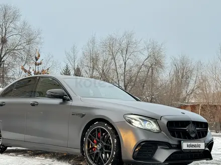 Mercedes-Benz E 400 2017 года за 20 000 000 тг. в Семей