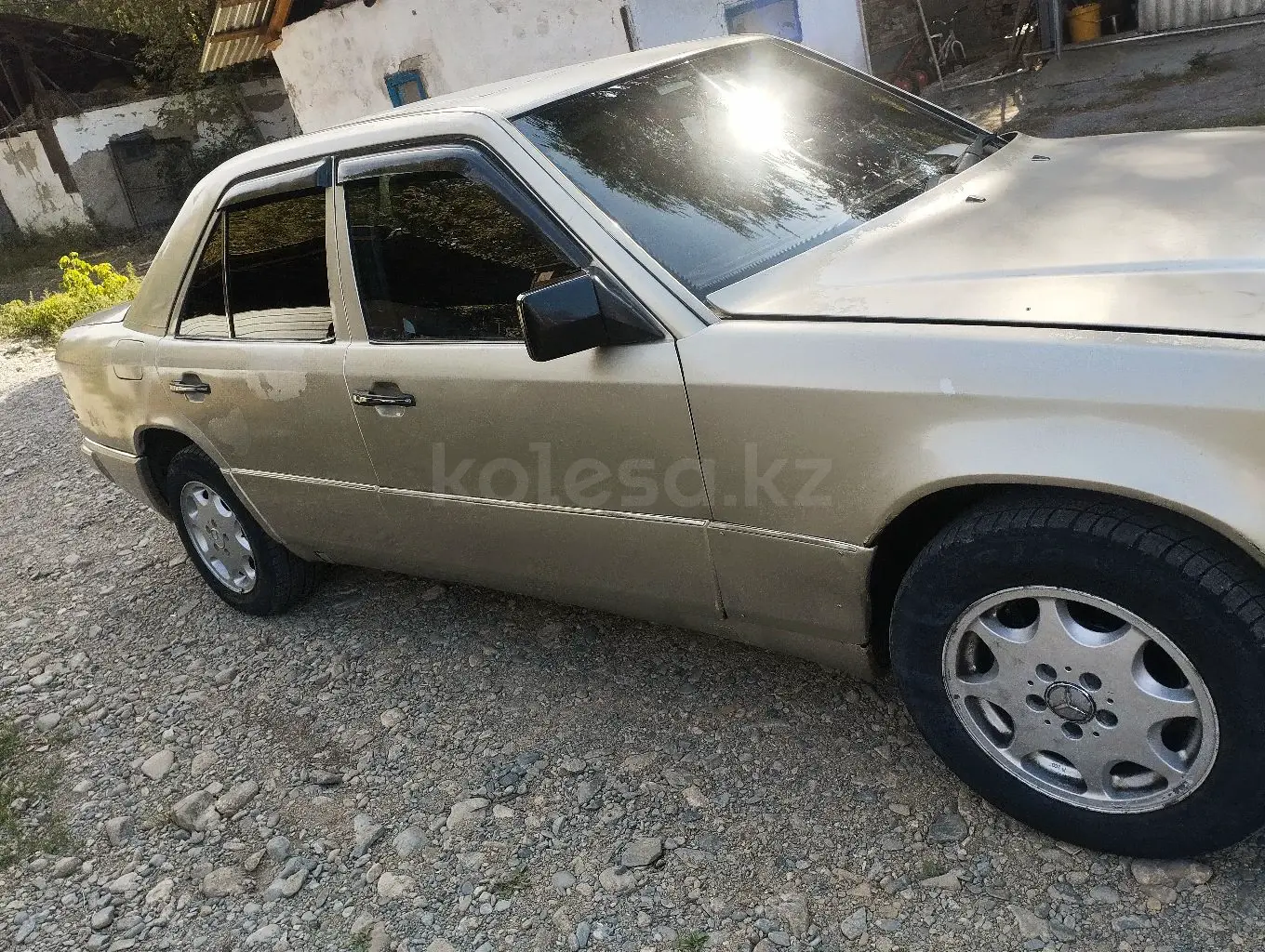 Mercedes-Benz E-Class, 1993