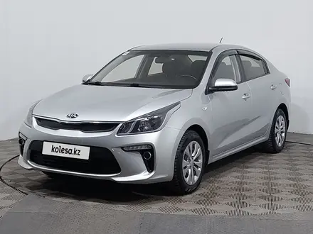 Kia Rio 2018 года за 7 290 000 тг. в Астана