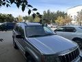 Jeep Grand Cherokee 2001 годаүшін2 850 000 тг. в Актобе