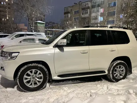 Toyota Land Cruiser 2018 года за 38 000 000 тг. в Астана