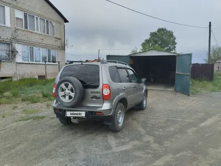 Chevrolet Niva 2013 года за 3 250 000 тг. в Семей – фото 8