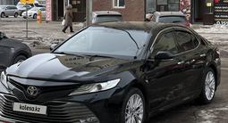 Toyota Camry 2018 годаfor13 700 000 тг. в Астана – фото 2