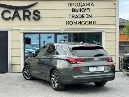 Hyundai i30 2022 года за 9 900 000 тг. в Алматы – фото 5