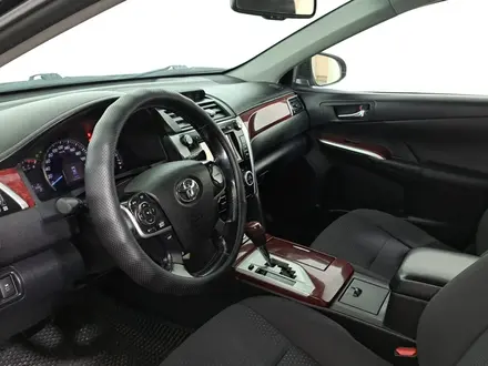 Toyota Camry 2013 года за 6 870 000 тг. в Астана – фото 12