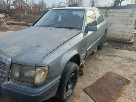 Mercedes-Benz E 230 1991 года за 450 000 тг. в Шымкент – фото 6