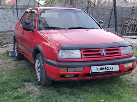 Volkswagen Vento 1996 года за 1 025 000 тг. в Алматы