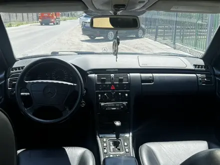 Mercedes-Benz E 280 1998 года за 4 000 000 тг. в Алматы – фото 19