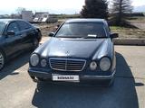 Mercedes-Benz E 240 2000 года за 3 500 000 тг. в Алматы – фото 2