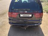 Volkswagen Sharan 1998 годаүшін900 000 тг. в Актобе – фото 2