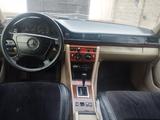 Mercedes-Benz E 220 1995 года за 1 750 000 тг. в Шу – фото 3