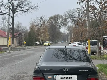 Mercedes-Benz E 200 1992 года за 1 650 000 тг. в Тараз – фото 2