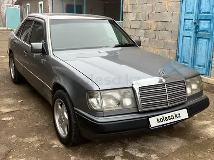 Mercedes-Benz E 260 1990 года за 2 250 000 тг. в Алматы