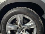 Toyota Highlander 2016 года за 15 200 000 тг. в Шымкент – фото 5