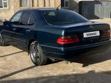 Mercedes-Benz E 200 1997 года за 2 000 000 тг. в Айтеке би – фото 5