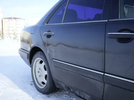 Mercedes-Benz E 280 1996 года за 1 900 000 тг. в Кокшетау – фото 4