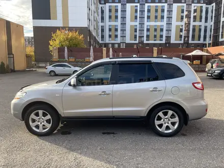 Hyundai Santa Fe 2006 года за 7 000 000 тг. в Караганда – фото 2