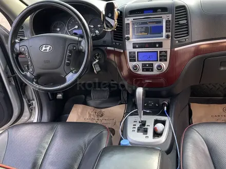 Hyundai Santa Fe 2006 года за 7 000 000 тг. в Караганда – фото 23