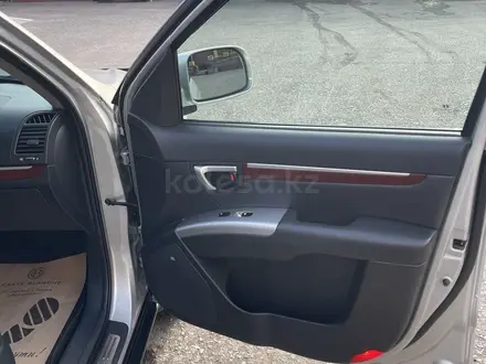 Hyundai Santa Fe 2006 года за 7 000 000 тг. в Караганда – фото 5