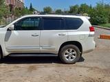 Toyota Land Cruiser Prado 2010 года за 13 500 000 тг. в Астана – фото 3