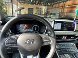 Hyundai Santa Fe 2023 годаүшін18 500 000 тг. в Алматы – фото 5