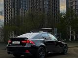 Lexus IS 200t 2016 годаүшін11 330 000 тг. в Алматы – фото 2