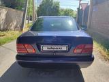 Mercedes-Benz E 200 1996 года за 1 800 000 тг. в Шымкент – фото 4