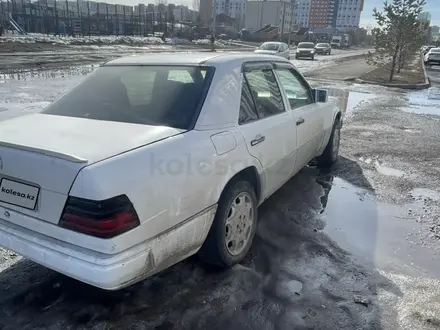 Mercedes-Benz E 260 1989 года за 611 111 тг. в Астана – фото 10