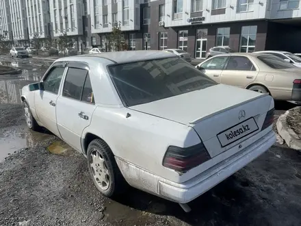 Mercedes-Benz E 260 1989 года за 611 111 тг. в Астана – фото 11