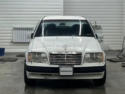 Mercedes-Benz E 260 1989 года за 611 111 тг. в Астана – фото 16
