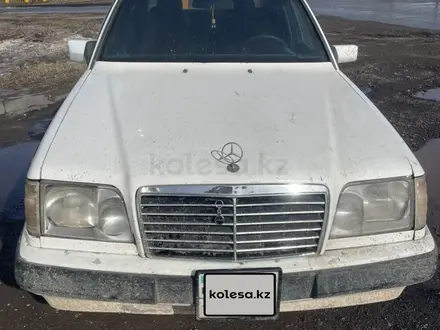 Mercedes-Benz E 260 1989 года за 611 111 тг. в Астана – фото 18