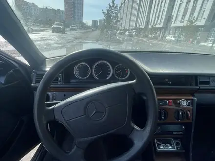 Mercedes-Benz E 260 1989 года за 611 111 тг. в Астана – фото 5