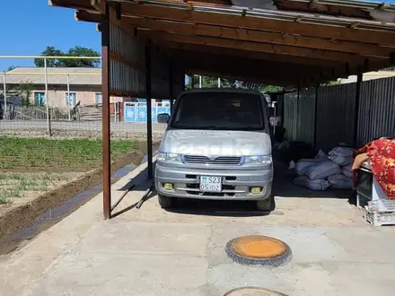 Mazda Bongo Friendee 1995 года за 1 500 000 тг. в Талдыкорган – фото 2