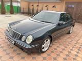 Mercedes-Benz E 280 2000 года за 5 600 000 тг. в Тараз – фото 2