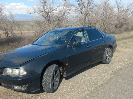 Mitsubishi Diamante 1995 года за 650 000 тг. в Семей – фото 2