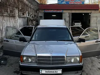 Mercedes-Benz 190