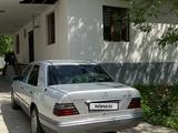 Mercedes-Benz E 220 1994 года за 2 000 000 тг. в Шымкент