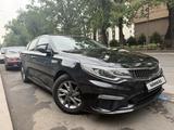 Kia K5 2018 года за 8 700 000 тг. в Алматы – фото 2