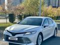 Toyota Camry 2020 года за 13 600 000 тг. в Астана – фото 3