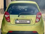 Chevrolet Spark 2013 года за 3 500 000 тг. в Туркестан – фото 2