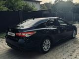 Toyota Camry 2018 годаүшін11 000 000 тг. в Алматы – фото 4