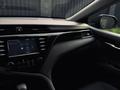 Toyota Camry 2018 годаүшін11 000 000 тг. в Алматы – фото 7