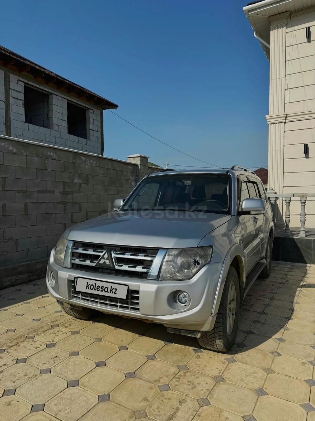 Mitsubishi Pajero 2011 г.