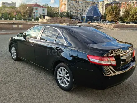 Toyota Camry 2010 года за 7 450 000 тг. в Атырау – фото 3